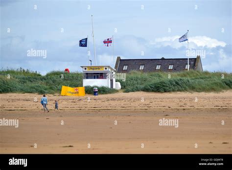 Elie Fife Beach Hut Hi Res Stock Photography And Images Alamy