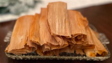 My Nanas Red Pork Tamale Recipe How To Make Red Pork Tamales Rojos De