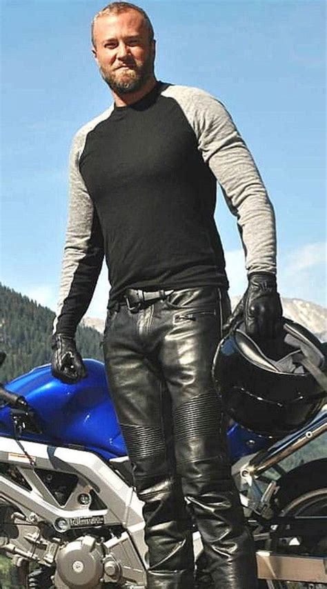 Pingl Par Tattooboy Sur I Love Biker Pantalon Cuir Homme Tenue De