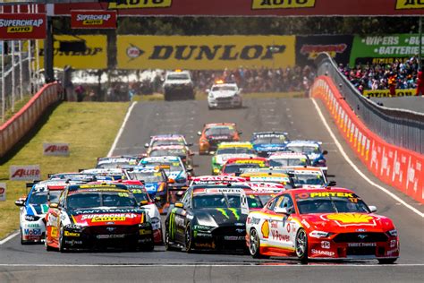 Supercars confirms start time change for Bathurst 1000 - Speedcafe.com