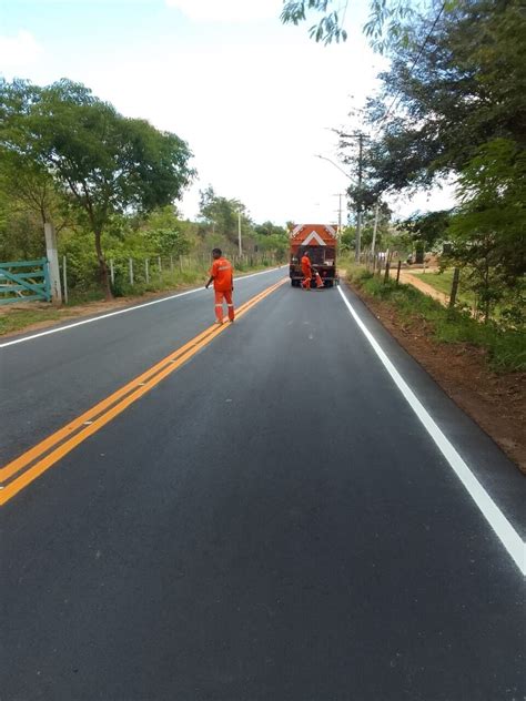 Prefeitura investe na melhoria da sinalização horizontal Portal Macae