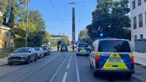 Sch Sse Am Ns Dokuzentrum In M Nchen Verd Chtiger Nach Polizei Einsatz Tot