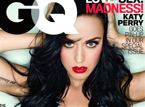 Katy Perry une cover girl fière de sa poitrine généreuse 100 vraie