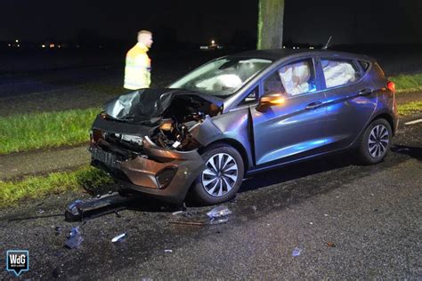 Flinke Blikschade Na Kop Staart Botsing Op N Bij Baexem