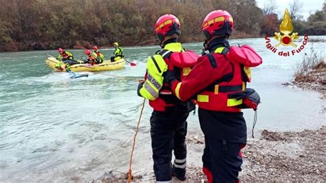 Maxi Esercitazione Sul Noncello Si Rompe L Argine Vigili Del Fuoco