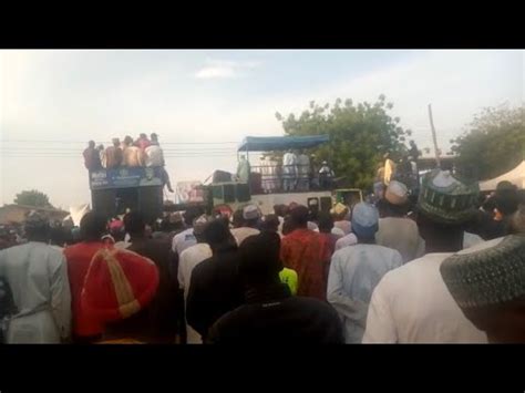 Crowd Shouts Sai Atiku At Apc Rally In Katsina Buharis State Youtube