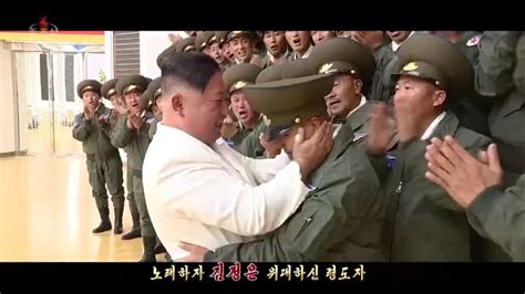 Noord Koreaanse Leider Kim Jong Un Brengt Muziek Uit Een Hit Op TikTok