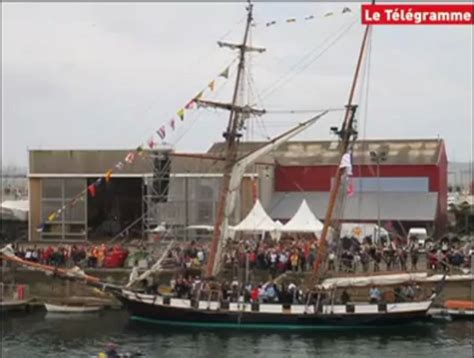 Tonnerres de Brest Les fêtes maritimes commencent Vidéo Dailymotion