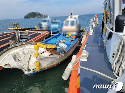 군산 비안도 해상서 어선 등대와 충돌선장 숨져 뉴스1