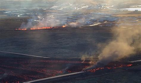 New Eruption Fissure Opened Up At Grindavík Iceland Monitor