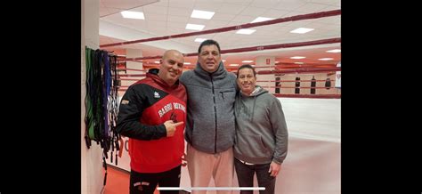 Euskobox Boxeo On Twitter Rt Fboxeorioja Hovik Nos Visita El Ex