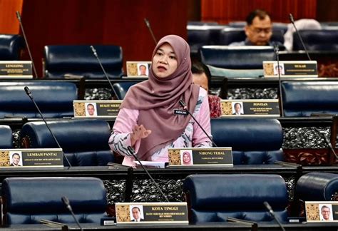 Setahun Kerajaan Madani Pendidikan Manusiawi Tumpunan Kpm Fadhlina