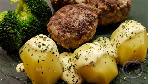 Frikadeller Med Hollandaise Oppskriftskroken Kj Ttboller Kj Ttkaker