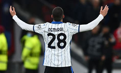 Infortunio Demiral Risentimento Muscolare Per Il Difensore Calcio