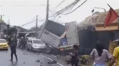 Belasan Orang Jadi Korban Tabrakan Beruntun Di Puncak Bogor