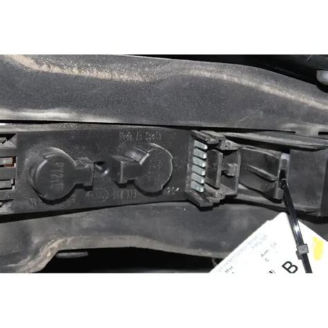 ENJOLIVEUR INF FEU Arriere Gauche Pour Renault Megane 02 05 06 08 Sw