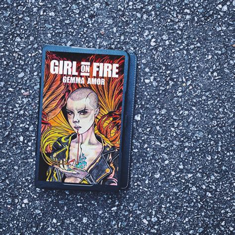 Book Review: Girl on Fire | Reading Vicariously