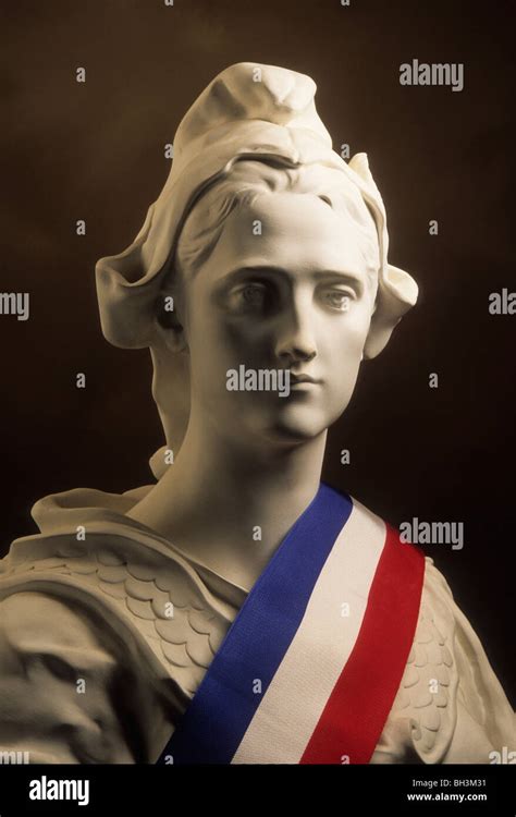 Statua Di Marianne Simbolo Nazionale Della Repubblica Francese Foto