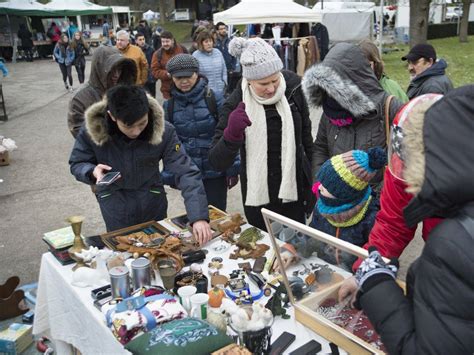 Er Ffnung Rheinauen Flohmarkt In Bonn