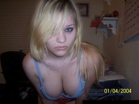 Amateur Blonde Girl Posing In Ligerie Big Tits X Porn Pic