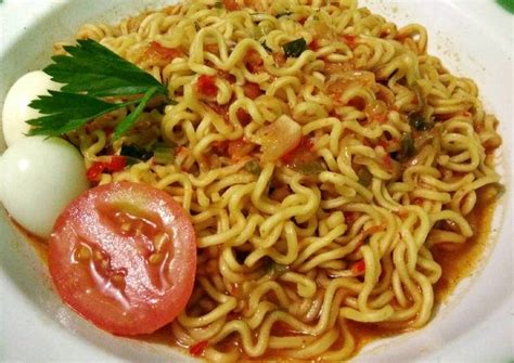 Resep Mie Instan Tumis Pedas oleh Rani Regar - Cookpad