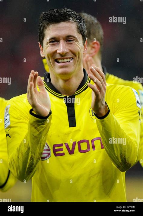 Robert Lewandowski Hi Res Stock Photography And Images Alamy