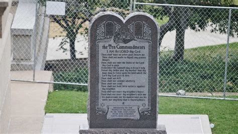 10 Commandments statue removed