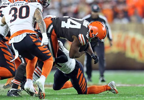 Cleveland Browns Running Back Nick Chubb Vs Cincinnati Bengals