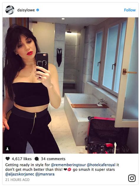 Daisy Lowe As She Strips NAKED For Steamy Bathtime Snap Celebrity News Showbiz TV