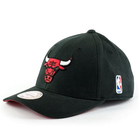 Mitchell And Ness Snapback Flexfit 110 Low Pro Chicago Bulls Black