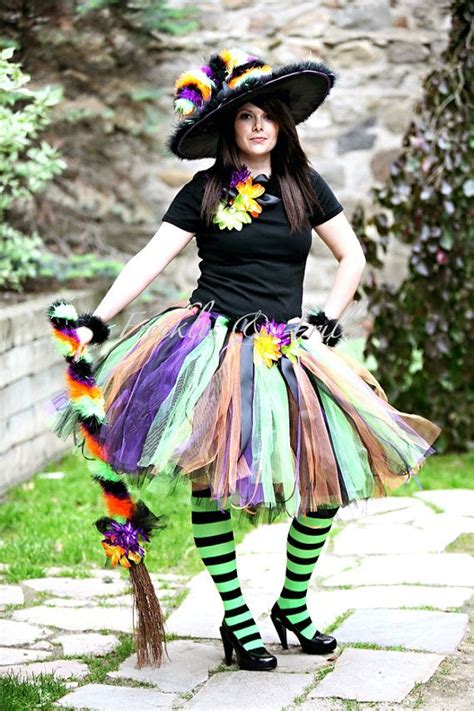 20 Of The Best Witch Halloween Costume Ideas - Flawssy