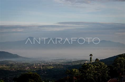 Pemandangan Kota Bandung Antara Foto