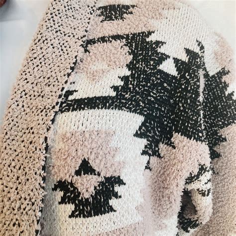 Coco & Shay Women's Open Front Lounge Sweater Aztec S… - Gem