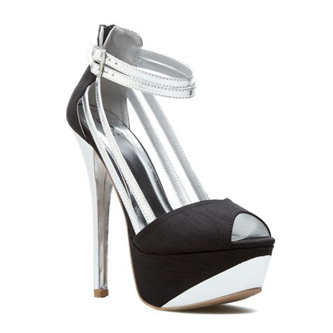 Zoraya - ShoeDazzle