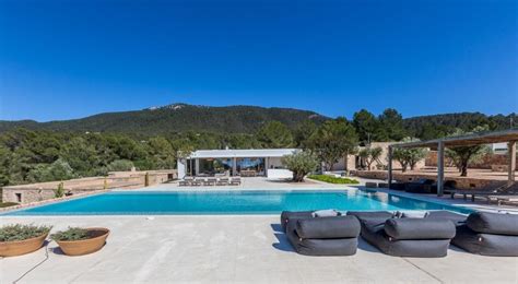 Location Villa De Luxe Ibiza à 5min De La Plage De Cala Vadellailes