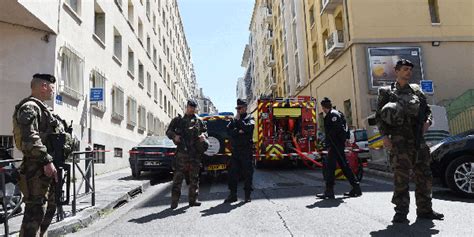 Attentat Déjoué Deux Hommes Arrêtés Un Important Saisi Par Les