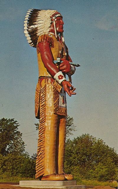 Hiawatha Statue Ironwood Mi This Is The Worlds Tallest Native