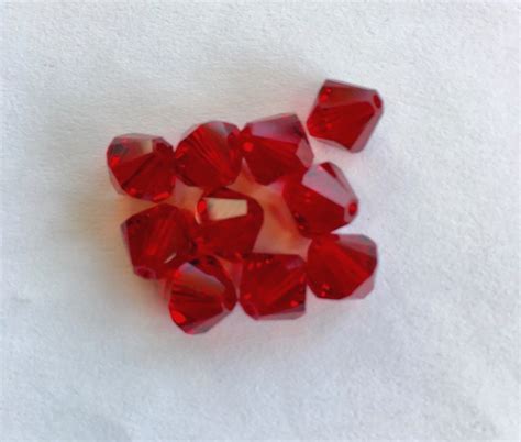 10 Pc SWAROVSKI CRYSTAL 8mm SIAM Loose BEADS 5328 Bicone Red Free