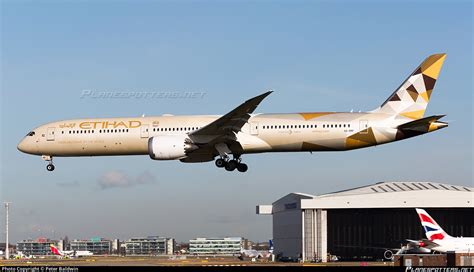 A Bmf Etihad Airways Boeing Dreamliner Photo By Peter Baldwin