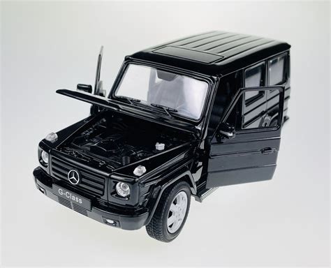 Welly Mercedes Benz G Klasa W460 Czarny 1 24 Samochód Nowy Metalowy