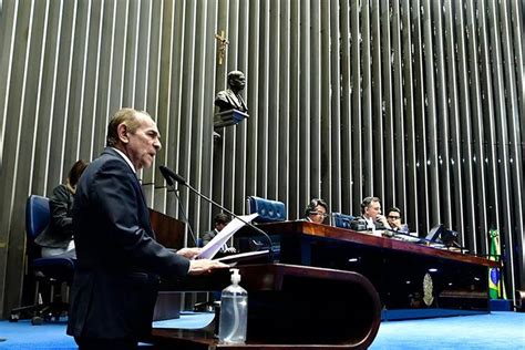 Vai a sanção projeto que facilita regularização de terras na Amazônia