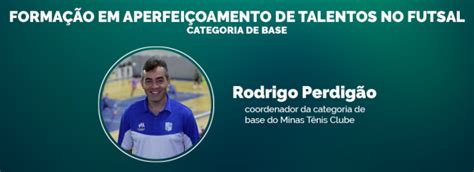 Formação em aperfeiçoamento de talentos no futsal Categoria de base em