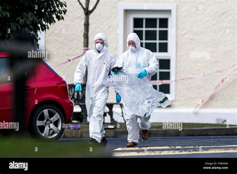 Psni forensic officers at the greenvale hotel in cookstown hi-res stock ...