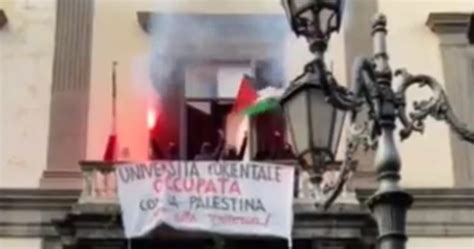 Napoli Studenti Pro Palestina Occupano L Universit Fino Alla