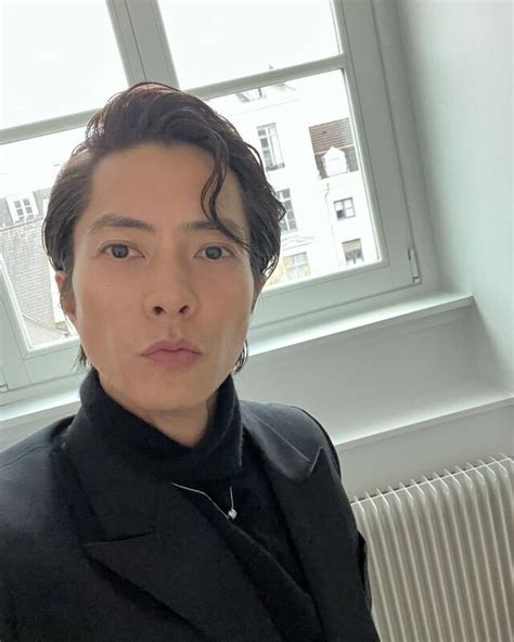 🎤山下智久、上品な黒スーツ姿がセクシー。フランス・リールの景色をファンにシェア 芸能ニュース掲示板｜12レス｜爆サイcom南関東版