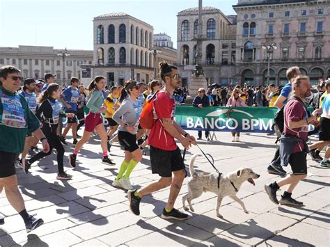 La Stramilano Dei Record Oltre Mila Partecipanti Tra Cani Di Corsa E