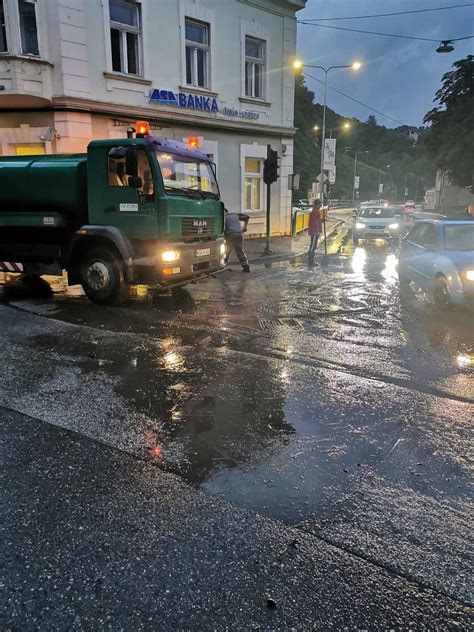 Padavine izazvale stravične poplave u Tešnju Žepču i Maglaju FOTO