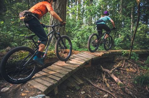 The Beginner's Guide to Buying Mountain Bike Accessories - Atthefulton