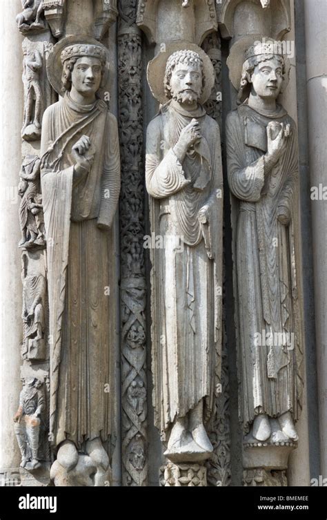 SCULPTURES CHARTRES CATHEDRAL CHARTRES, FRANCE Stock Photo - Alamy