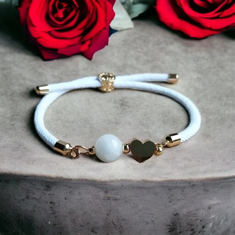 Bracelet pierre de lune féminité fertilité Les Pierres de Jade